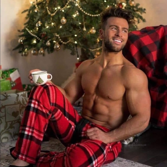 Christmas Is Coming 🎉🎉🎉, HOLIDAYS🦌🦌🦌🦌🛷🛷🛷 - Picture 1 of 2